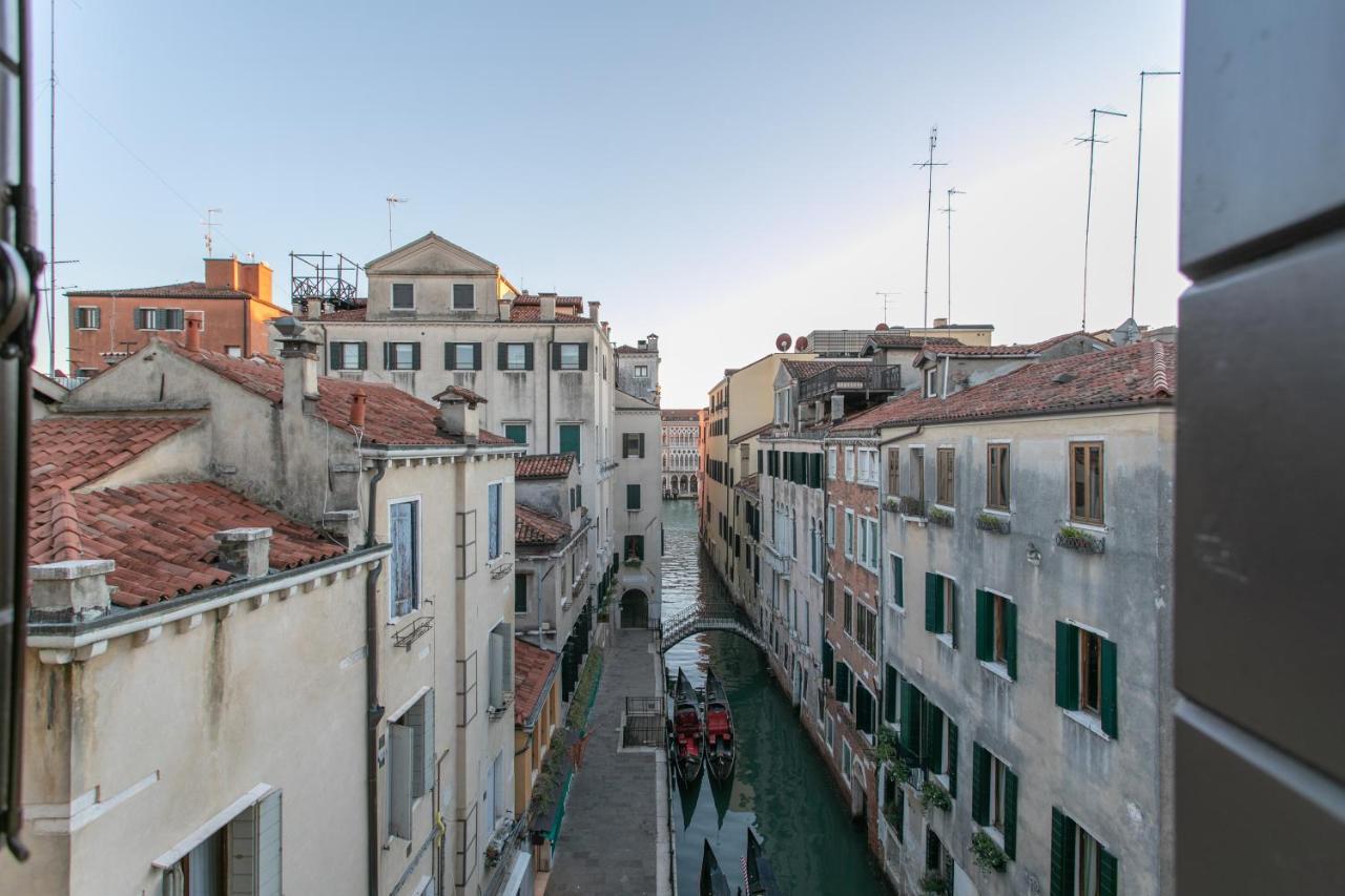 Ca' Al Giglio - Appartamento Vista Canale Venecia Exterior foto